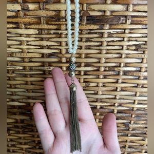 Long pearl gold and metal necklace